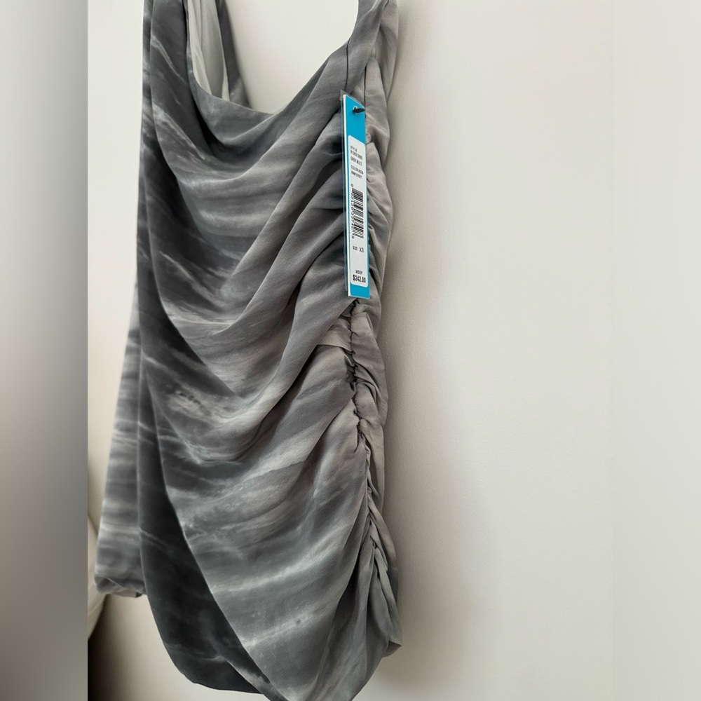 SALE $242 NWT Alice Olivia One Shoulder Blouse Top Grey Sz S 95% Silk - Picture 3 of 6